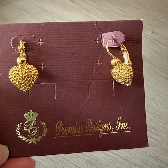 New Premier Designs Heart Gold Tone Earrings - Picture 1 of 2